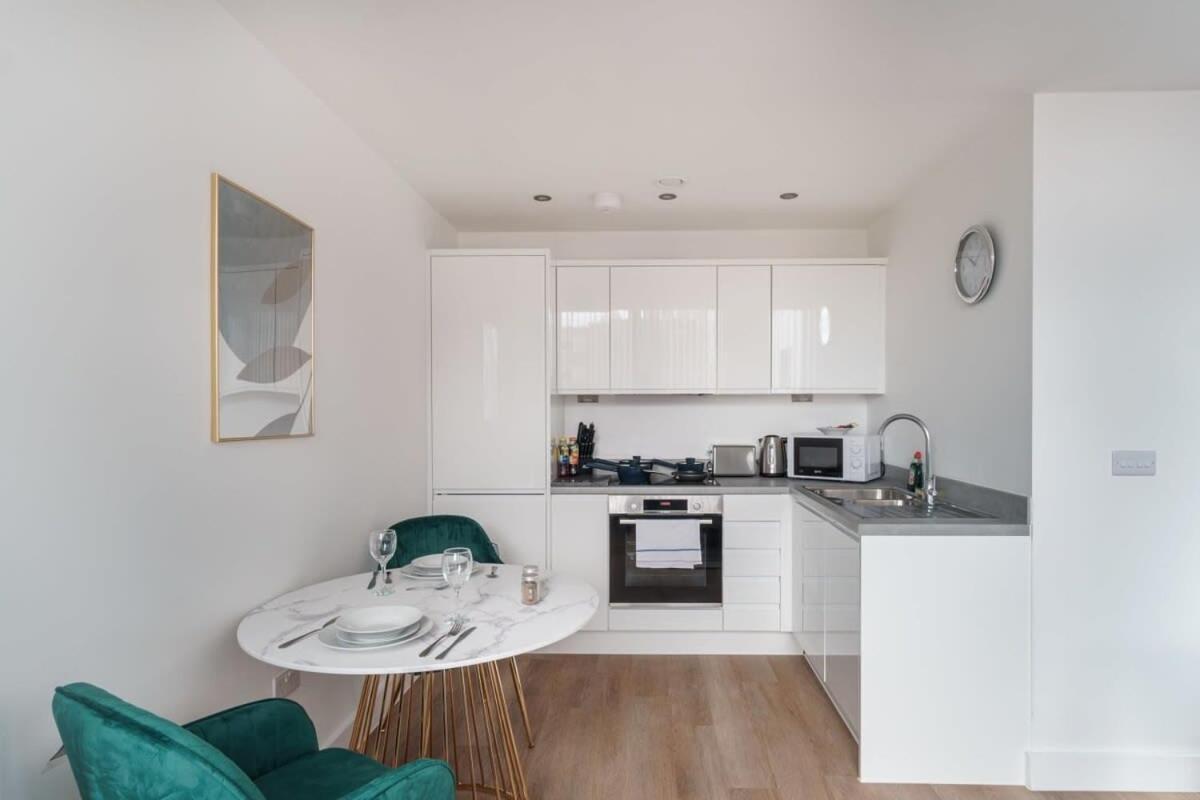 Stay Zeni, Alexandra Rise Manchester Sleek Studio 外观 照片
